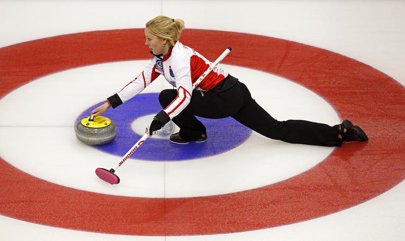 competition-de-curling_pierre_femme