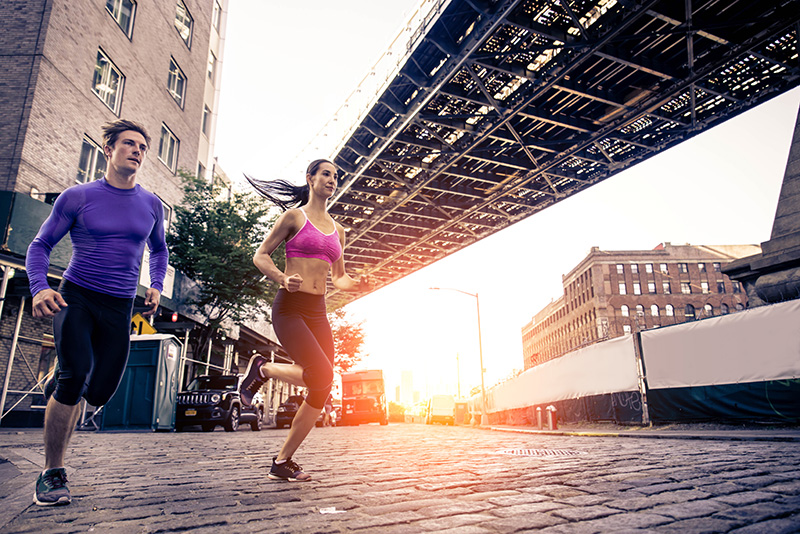 l’Urban Trail est une discipline dans laquelle un parcours de trail est créé en pleine ville en y intégrant des éléments urbains comme des escaliers.